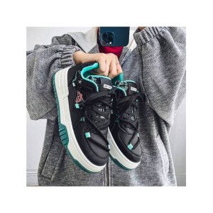 Zapatillas deportivas casuales de hombre, de suela gruesa, ligeras y transpirables, de diseño minimalista de unicolor. Zapatos deportivos de malla transpirable con cordones, cómodos y versátiles para aumentar la altura, para uso en exteriores.