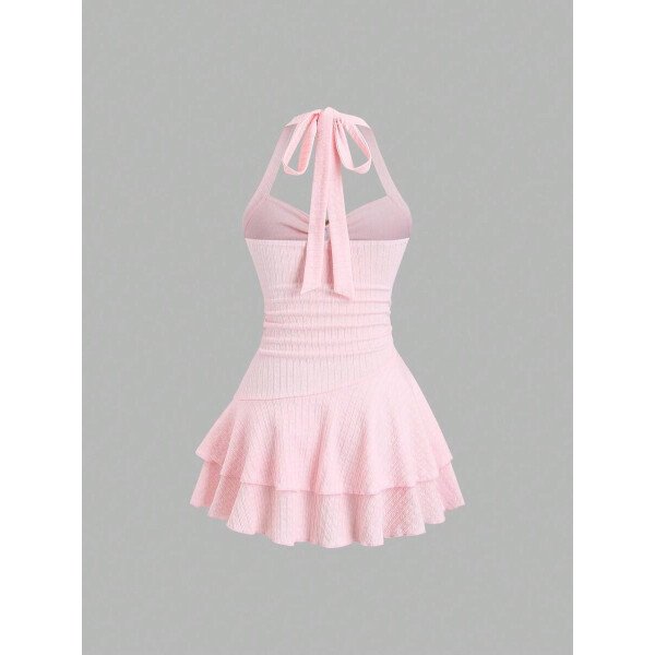 Sweetra Nuevo vestido mini elegante para mujer apropiado para la playa y vacaciones de verano, con tela con textura, cuello halter, lazo delantero, busto fruncido, decoración metálica, falda con volantes en capas y dobladillo juguetón - Imagen 27