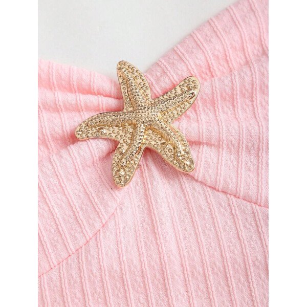 Sweetra Nuevo vestido mini elegante para mujer apropiado para la playa y vacaciones de verano, con tela con textura, cuello halter, lazo delantero, busto fruncido, decoración metálica, falda con volantes en capas y dobladillo juguetón - Imagen 29