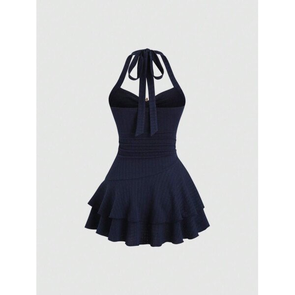 Sweetra Nuevo vestido mini elegante para mujer apropiado para la playa y vacaciones de verano, con tela con textura, cuello halter, lazo delantero, busto fruncido, decoración metálica, falda con volantes en capas y dobladillo juguetón - Imagen 45
