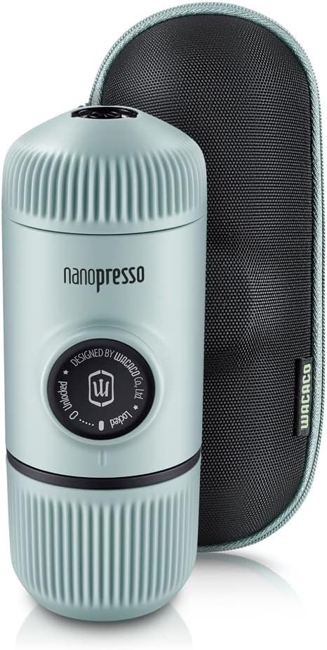 WACACO Nanopresso - Cafetera de café portátil con funda, mini cafetera de viaje, perfecta para camping, viajes y oficina (elementos azul ártico)