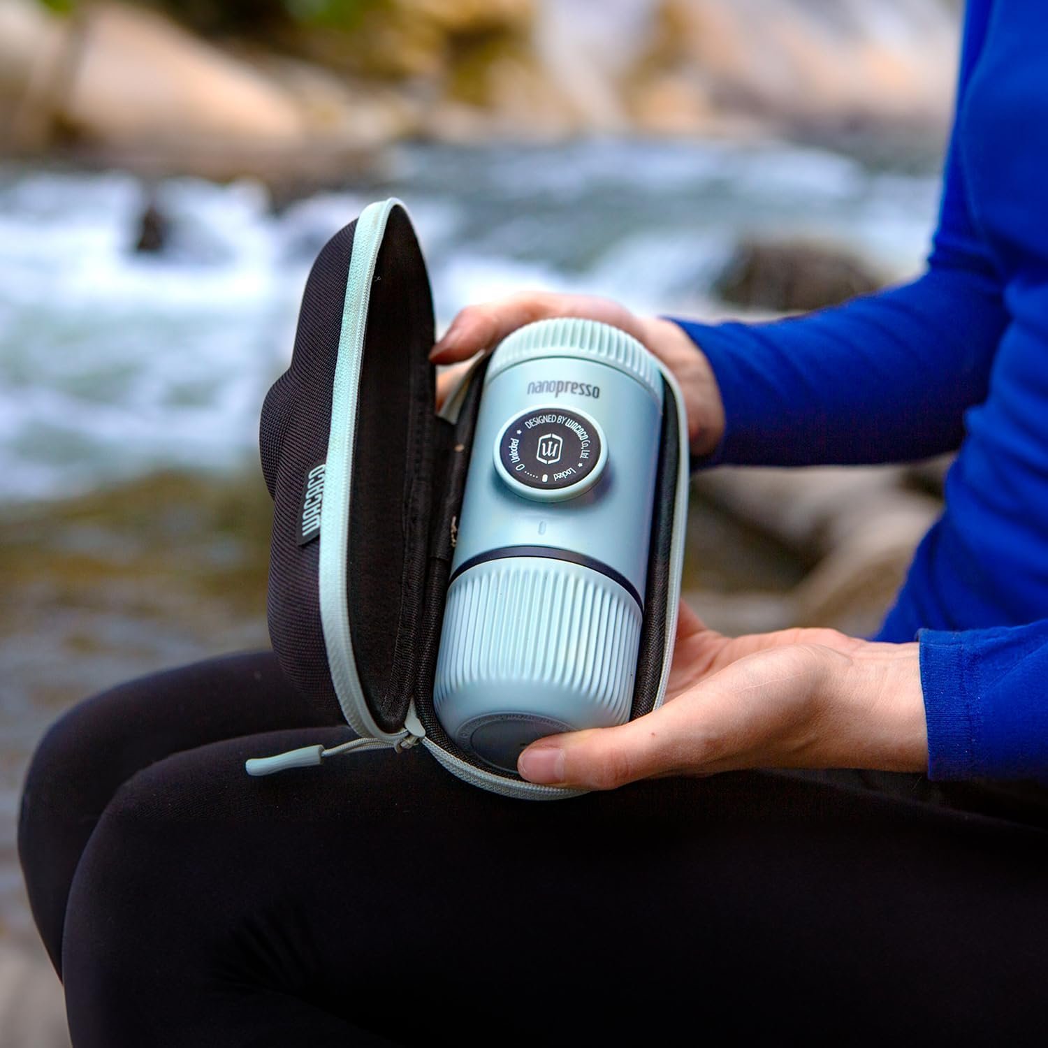 WACACO Nanopresso - Cafetera de café portátil con funda, mini cafetera de viaje, perfecta para camping, viajes y oficina (elementos azul ártico) - Imagen 5