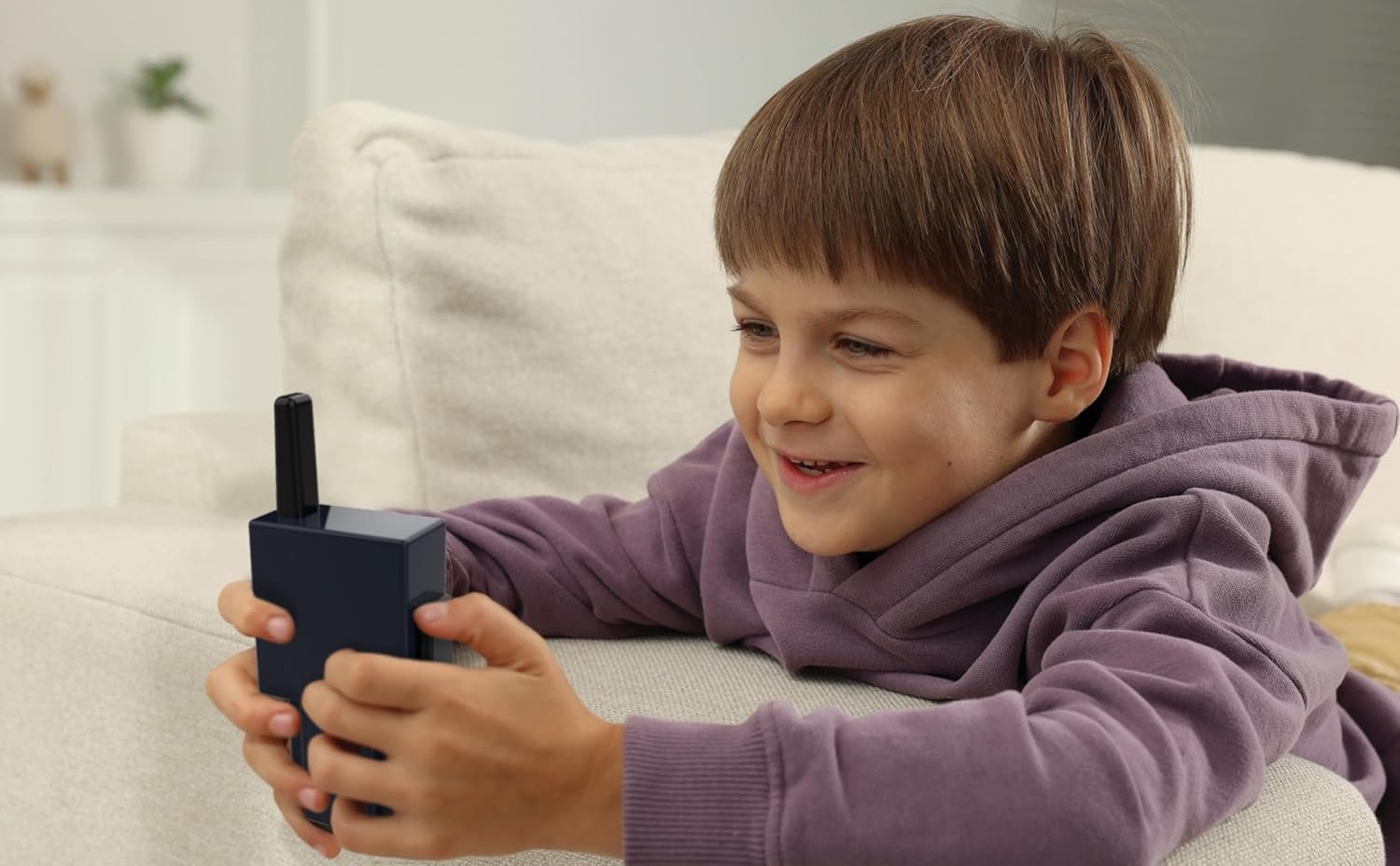 eKids Walkie Talkies de Minecraft para niños, juguetes para interiores y exteriores diseñados para los fanáticos de los juguetes de Minecraft - Imagen 3