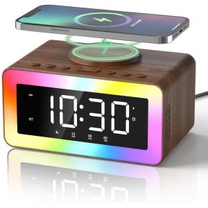 Reloj despertador con carga inalámbrica, máquina de sonido de ruido blanco/marrón, luz nocturna con altavoz Bluetooth, relojes despertadores digitales de madera para dormitorios, cargador inalámbrico