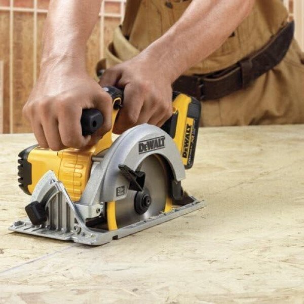 DEWALT - Kit de taladro/destornillador inalámbrico máximo de 20 V, 2 baterías y cargador incluido (DCD771C2) - Imagen 28