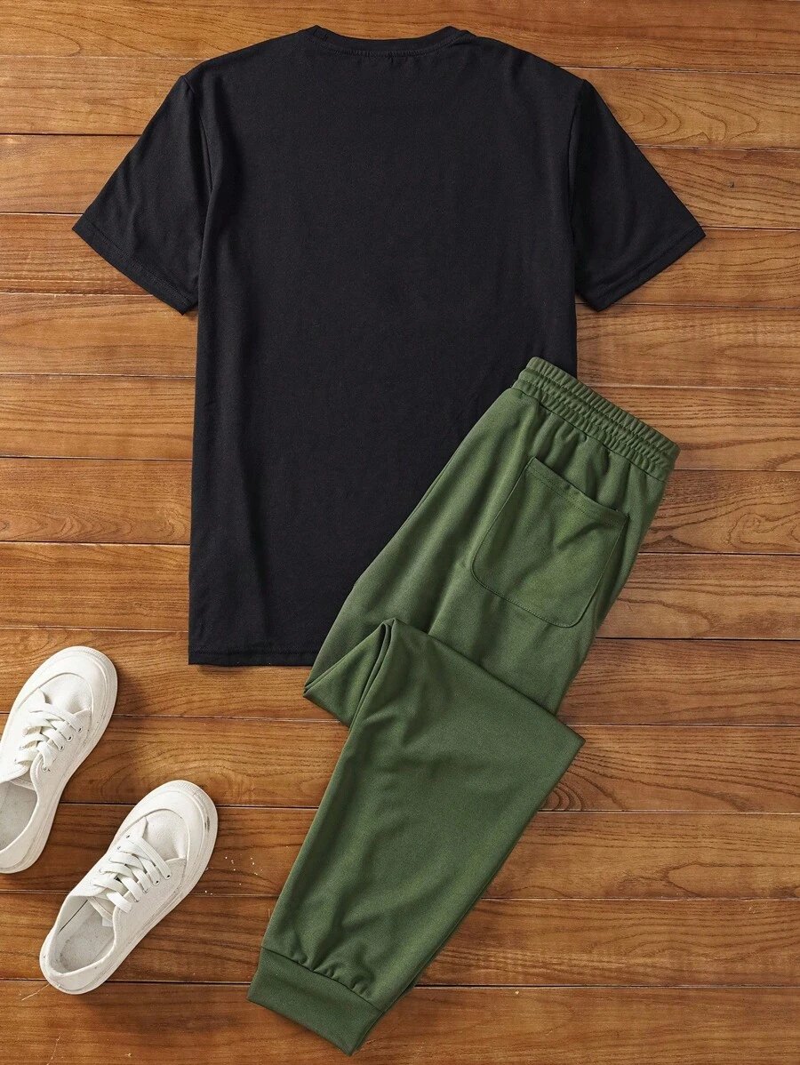 Manfinity NXTstreet 2 piezas Conjunto casual de camiseta de manga corta con cuello redondo y estampado de águila, y pantalones largos con cordón en la cintura y estampado de letras para hombre, atuendo cómodo - Imagen 8