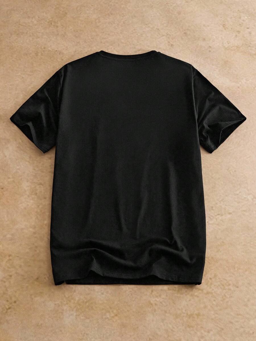 Manfinity NXTstreet 2 piezas Conjunto casual de camiseta de manga corta con cuello redondo y estampado de águila, y pantalones largos con cordón en la cintura y estampado de letras para hombre, atuendo cómodo - Imagen 27