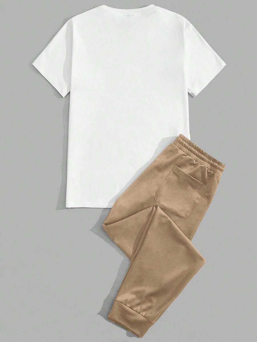 Manfinity NXTstreet 2 piezas Conjunto casual de camiseta de manga corta con cuello redondo y estampado de águila, y pantalones largos con cordón en la cintura y estampado de letras para hombre, atuendo cómodo - Imagen 38